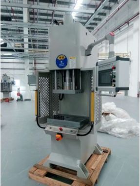 弘輝精密數控油壓機 高效精準的工業解決方案